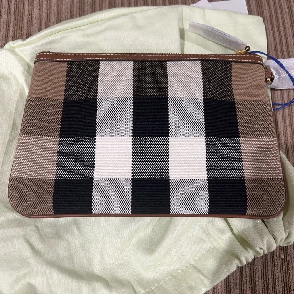 Burberry Checkered Clutch in Tan and Black - Picture 3 of 7